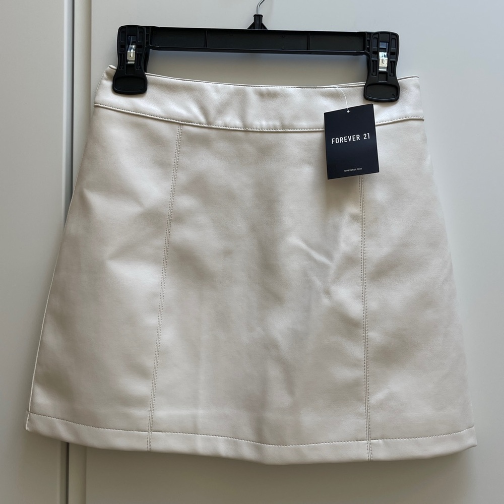 NWT Forever 21 White Faux Leather A Line Mini Skirt